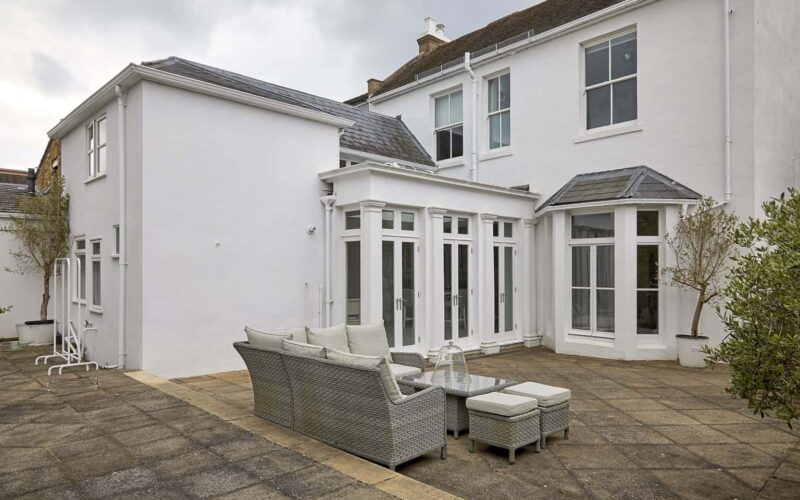 period filming location london shepperton georgian manor